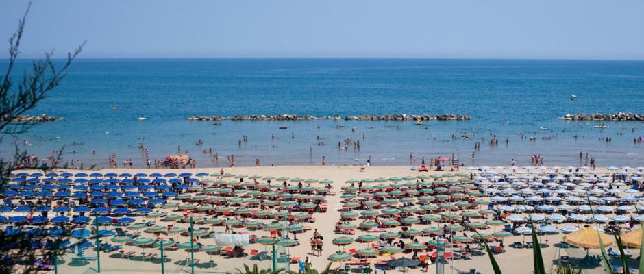 Aquamarina Rooms Termoli Luaran gambar